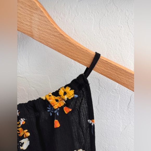 H&M Divided Black Floral Halter Tank Top NWT Size 4 - Picture 2 of 5